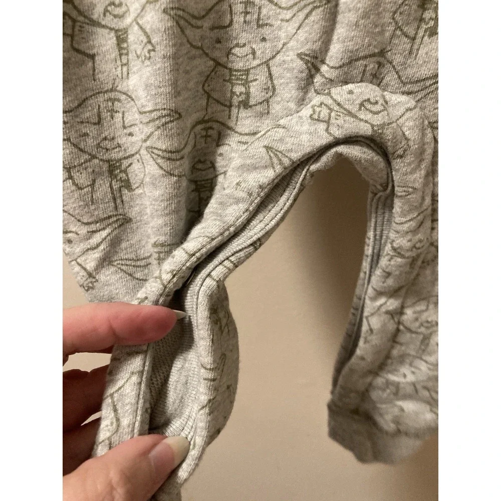 Baby Gap Star‎ Wars Yoda One Piece 12-18 Months Gray & Green